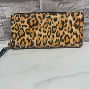 Michael Kors Continental Zip WalletWristlet Cheetah/Leopard Print Marigold Black